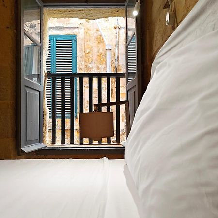 Travelers Stay Биргу Екстериор снимка